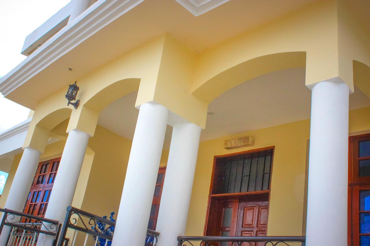 Hillstarh Hotel Daressalam Exterior foto